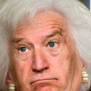 Meet your Posher, Dennis